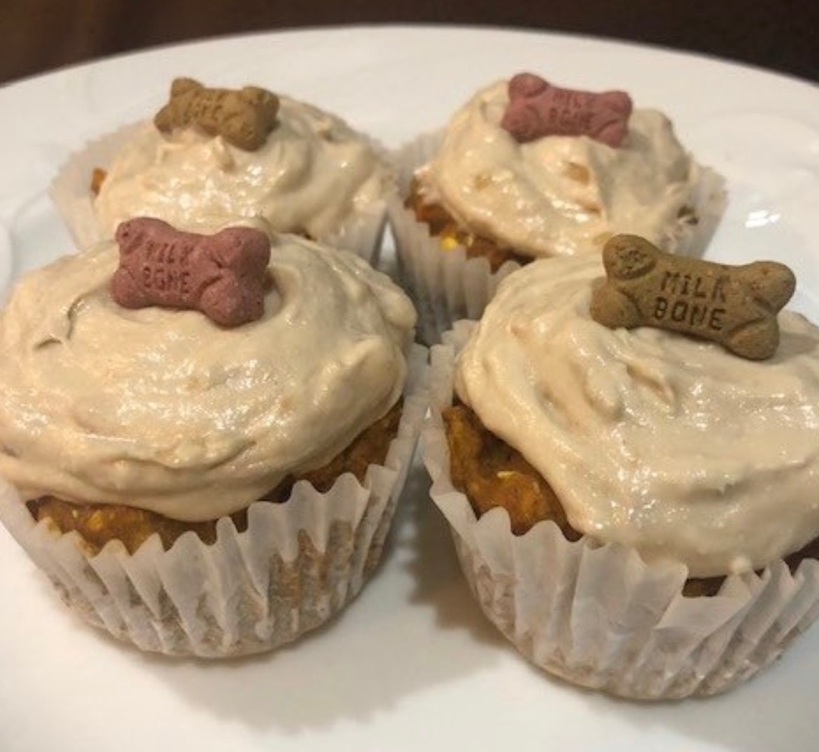 Banana Bonanza Pupcakes (1/2 Dozen)